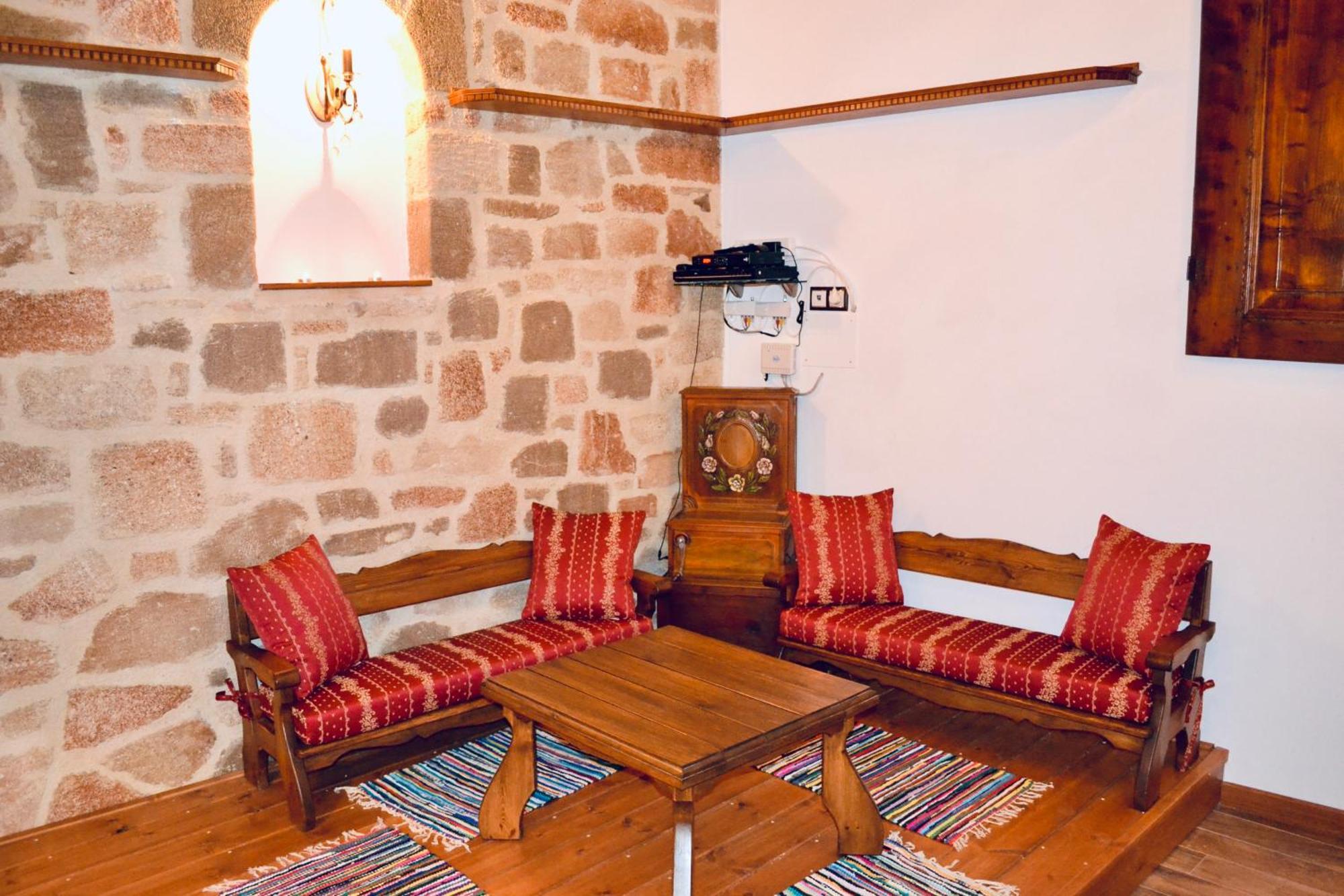 Patitiri Traditional House With Hot Tub * Archangelos (Rhodes)